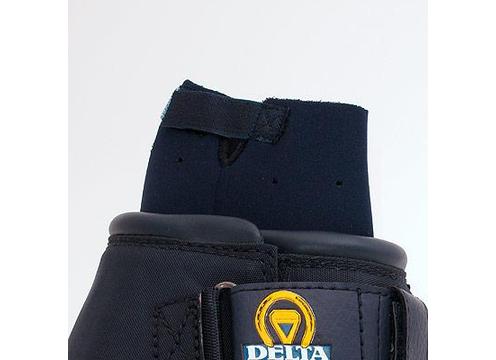 gallery image of Delta Hoof Boot - Pastern Wrap